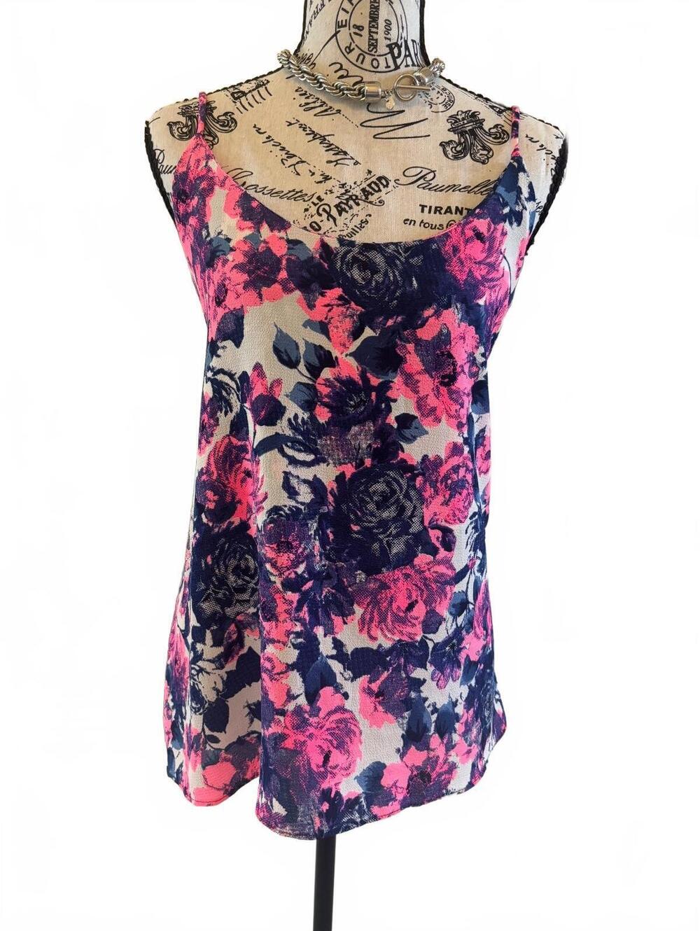 Soft Floral Cami Tank Top Size Medium Y2K Cottagecore